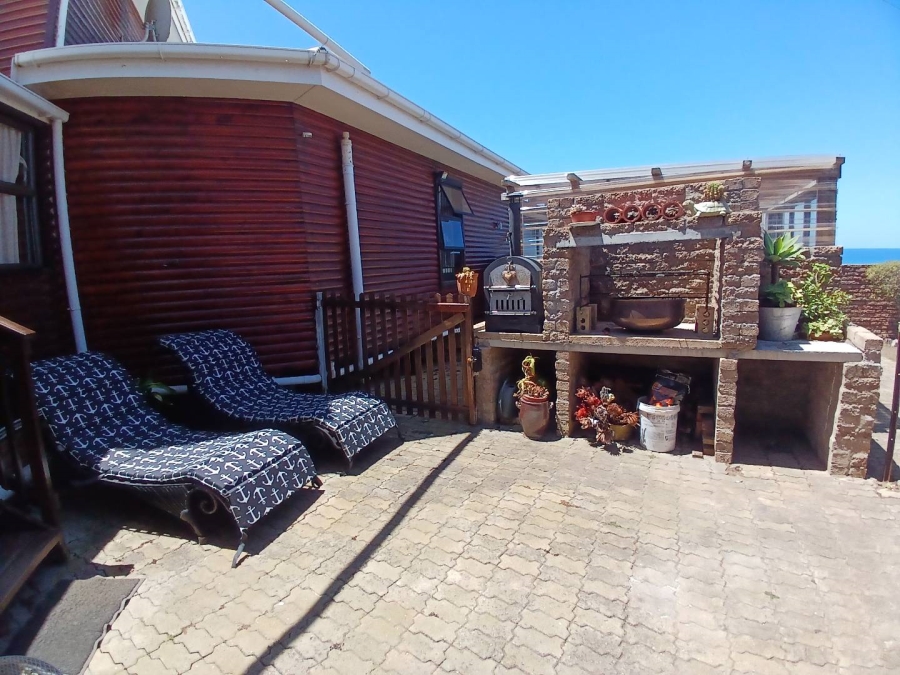 5 Bedroom Property for Sale in De Bakke Western Cape